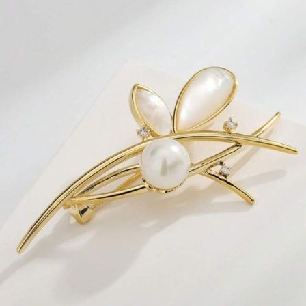 Simple Betterfly Shape Hijab Pin